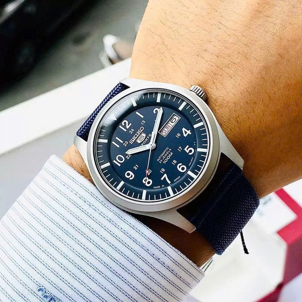 Đồng Hồ Nam Seiko 5 Automatic Sports SNZG11