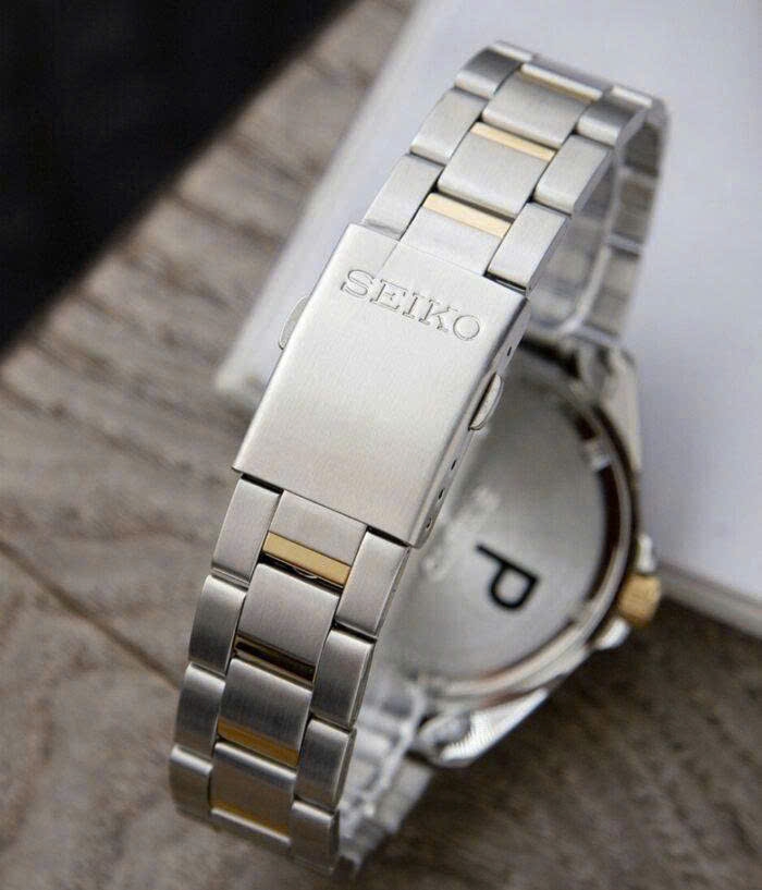 Đồng Hồ Nam Seiko Quartz SUR211P1