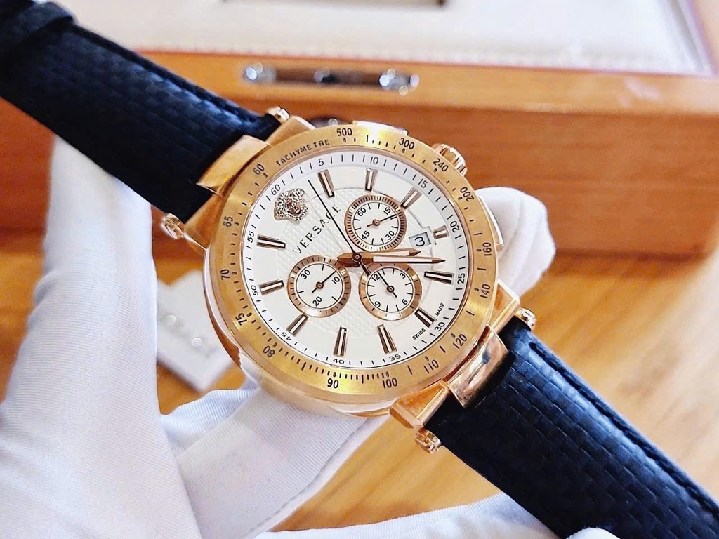 Đồng Hồ Nam Versace Quartz Mystique Chronograph VFG070013