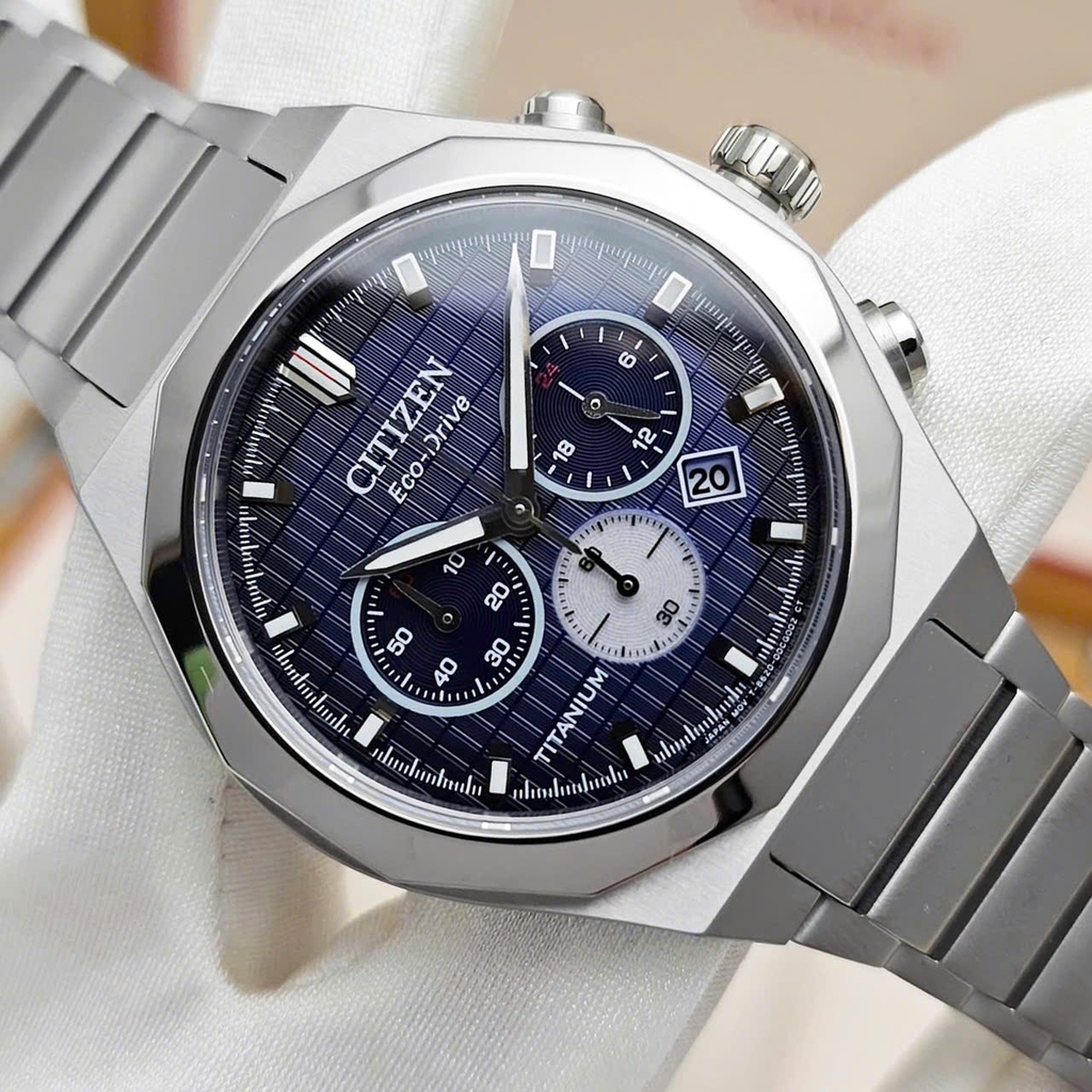 Đồng Hồ Nam Citizen Quartz Eco-Drive Sport Chronograph Super Titanium CA4691-59L