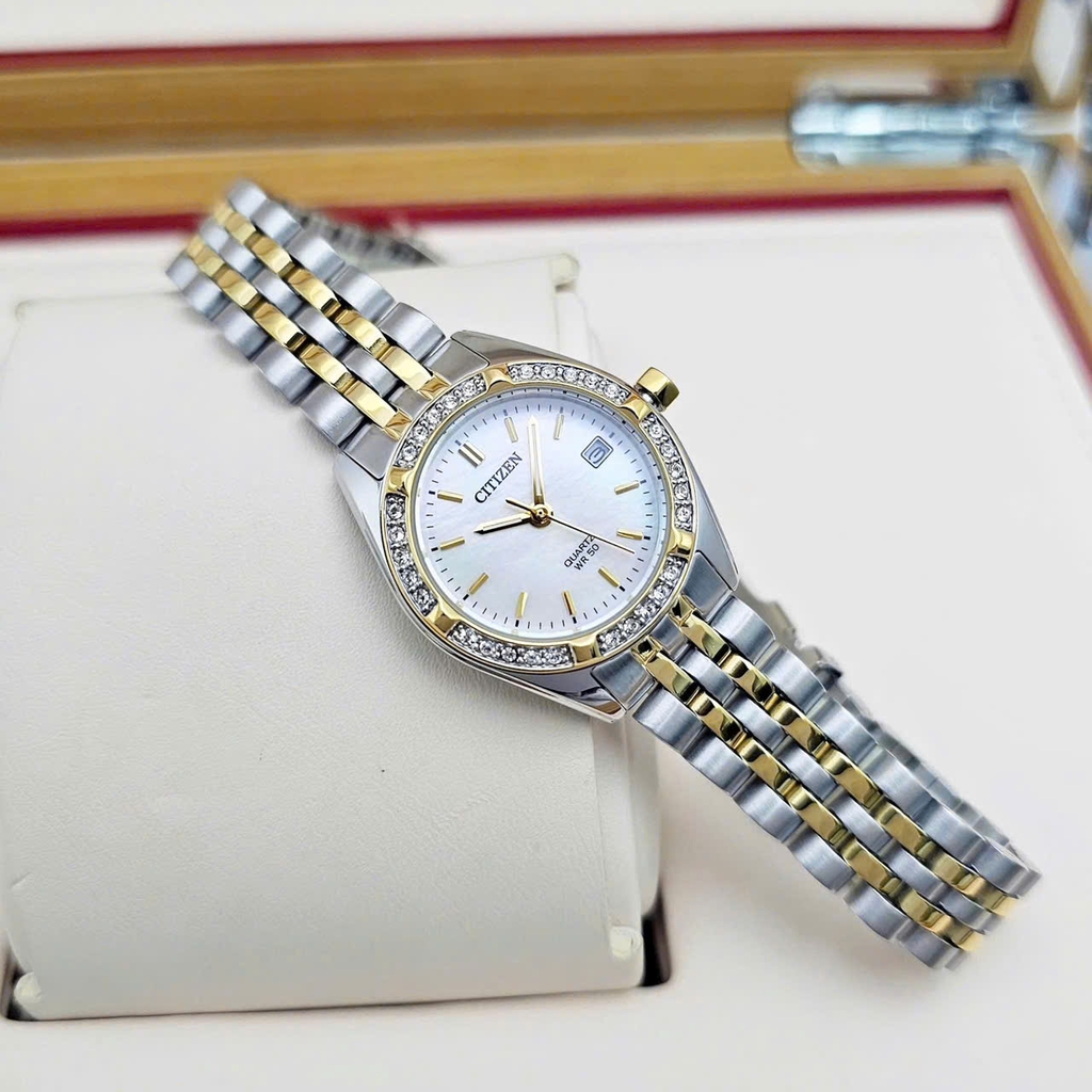 Đồng Hồ Nữ Citizen Quartz EU6064-54D Dây Thép Vỏ Trắng Mặt Khảm Trai 