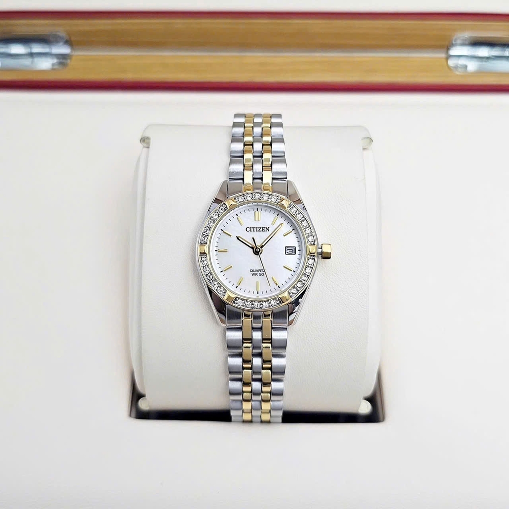 Đồng Hồ Nữ Citizen Quartz EU6064-54D Dây Thép Vỏ Trắng Mặt Khảm Trai 