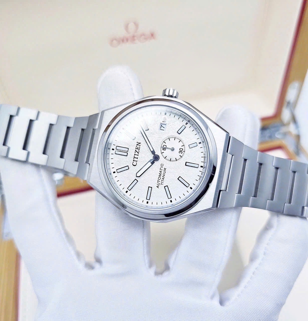 Đồng Hồ Nam Citizen Automatic Zenshin Mechanical Super Titanium NJ0180-80A