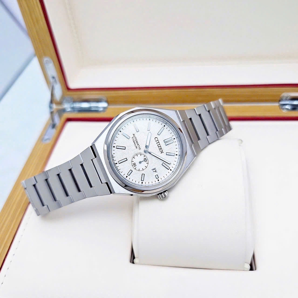 Đồng Hồ Nam Citizen Automatic Zenshin Mechanical Super Titanium NJ0180-80A