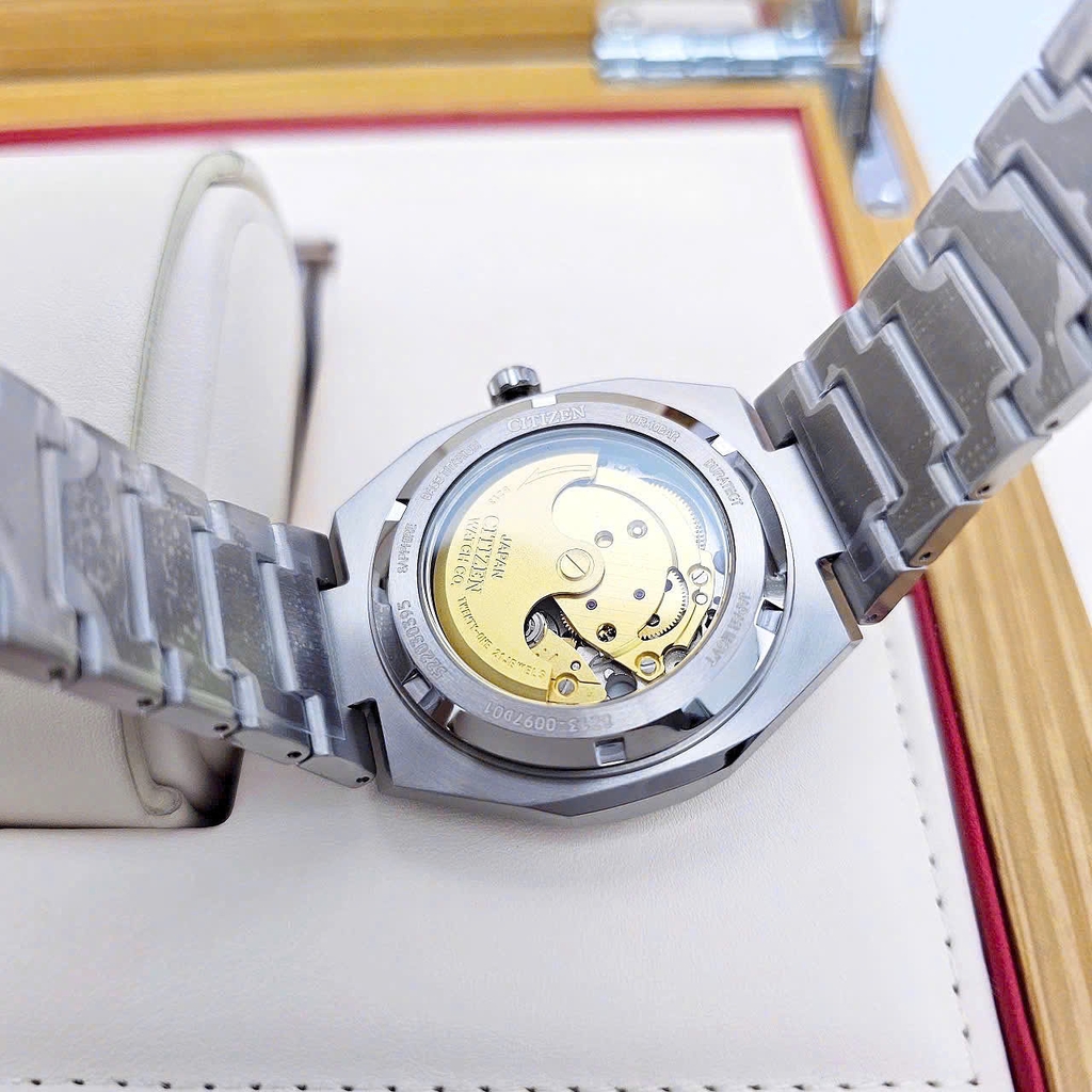 Đồng Hồ Nam Citizen Automatic Zenshin Mechanical Super Titanium NJ0180-80H