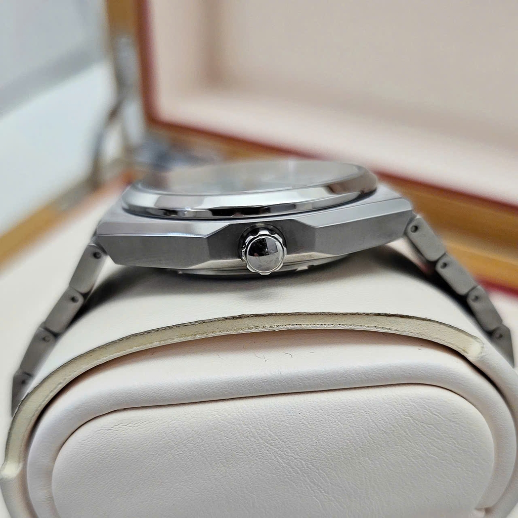 Đồng Hồ Nam Citizen Automatic Zenshin Mechanical Super Titanium NJ0180-80M