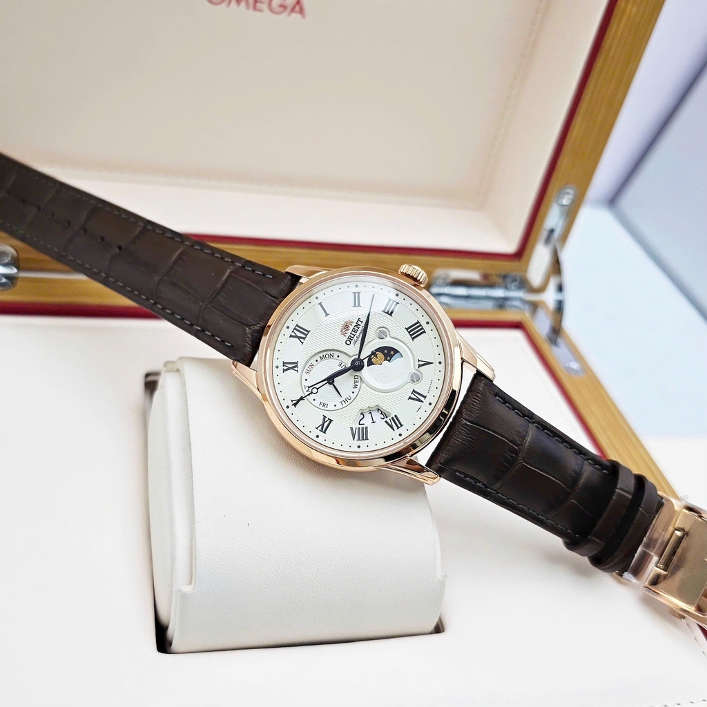 Đồng Hồ Nam Orient Automatic Sun And Moon Gen 3 Rose RA-AK0007S10B ( RA-AK0007S30B ) ( RA-AK0007S ) ( RN-AK0001S )