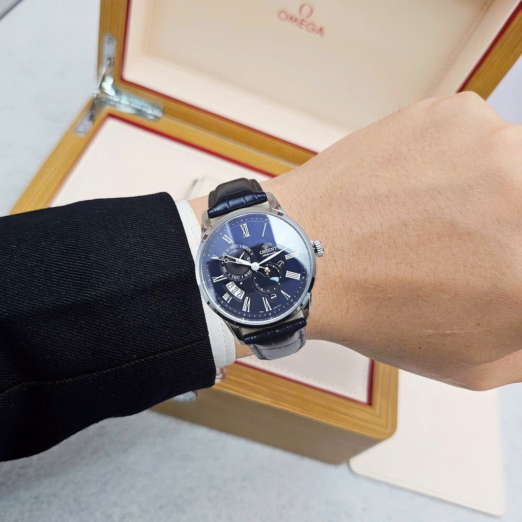 Đồng Hồ Nam Orient Automatic Sun And Moon Gen 3 Blue RA-AK0011D ( RN-AK0004L ) ( RA-AK0011D30B )