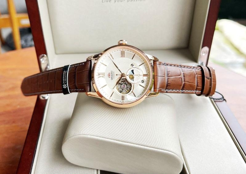 Đồng Hồ Nam Orient Automatic Sun And Moon 4 Open Heart Rose RA-AS0003S30B ( RA-AS0003S00B ) ( RA-AS0003S10B ) ( RN-AS0002J ) ( RN-AS0002S )