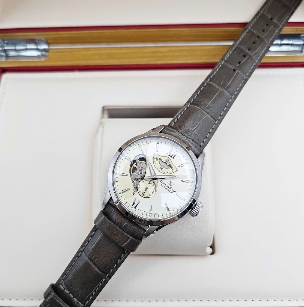 Đồng Hồ Nam Orient Star Automatic Contemporary Layered Skeleton RK-AV0B10G