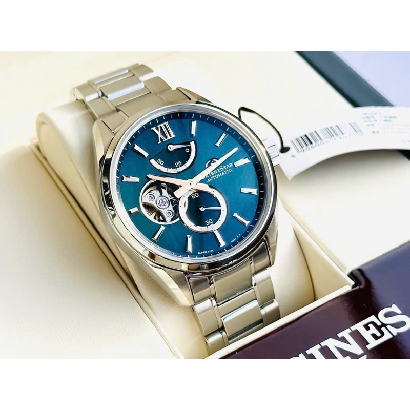 Đồng Hồ Nam Orient Star Automatic Semi Skeleton BLue green Grandient MOP Dial RK-BY0001A