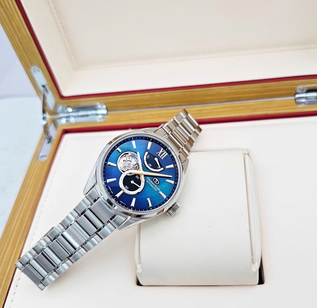 Đồng Hồ Nam Orient Star Automatic Semi Skeleton BLue green Grandient MOP Dial RK-BY0001A
