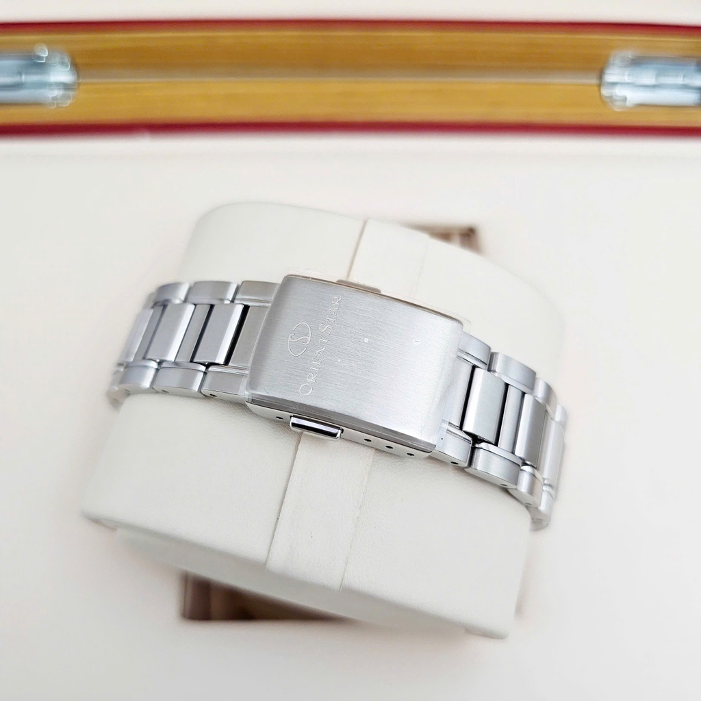 Đồng Hồ Nam Orient Star Automatic Semi Skeleton BLue green Grandient MOP Dial RK-BY0001A