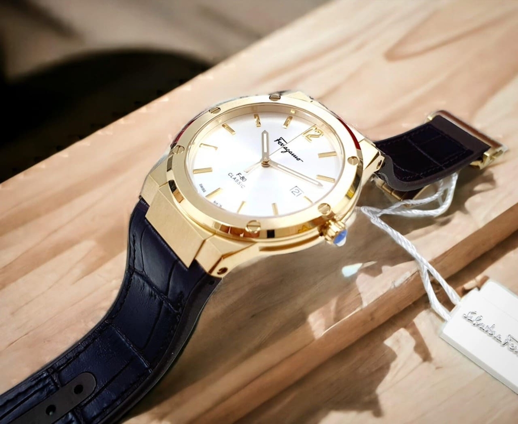 Đồng Hồ Nam Salvatore Ferragamo Quartz SFDT00419 Dây Da Vỏ Vàng Mặt Trắng Sapphire