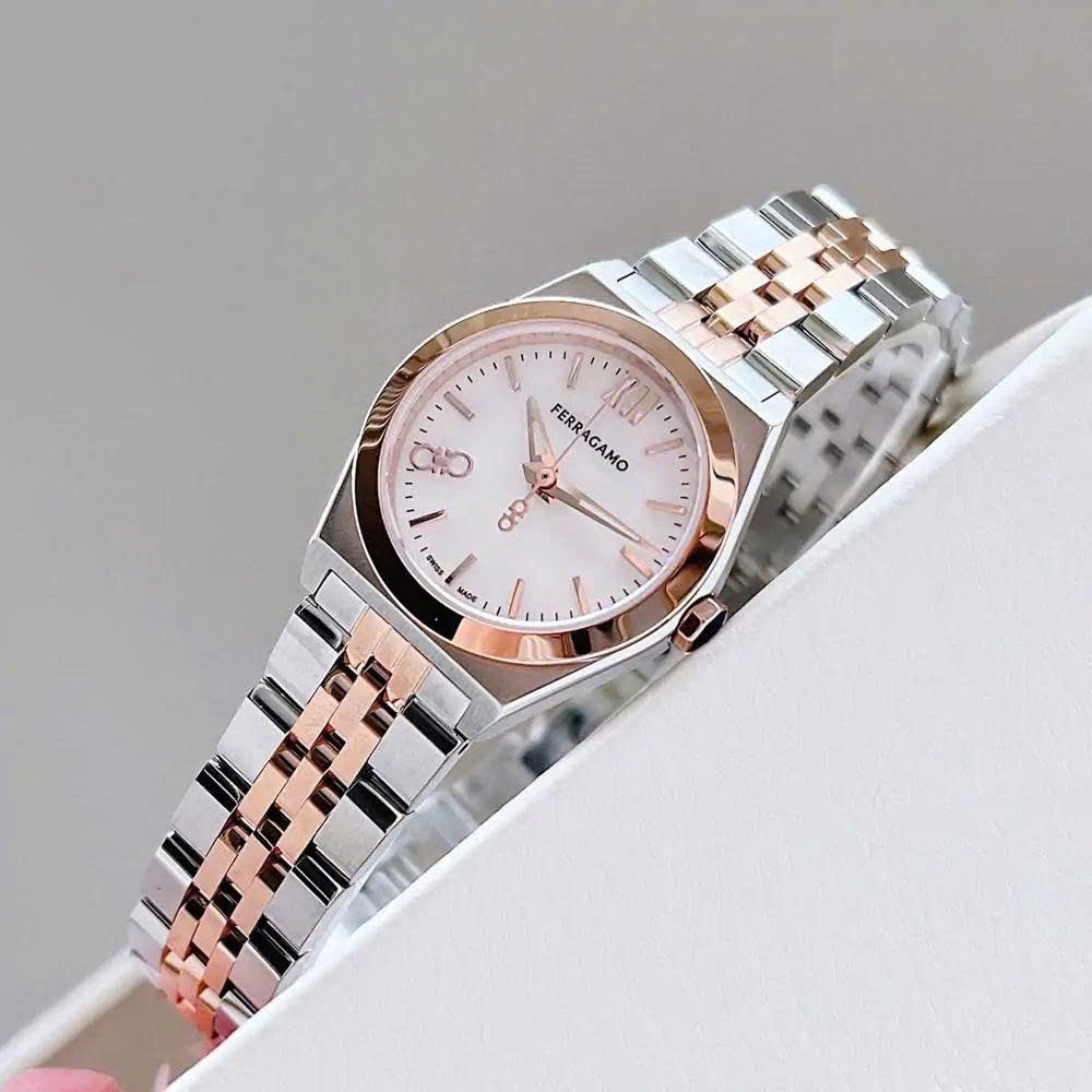 Đồng Hồ Nữ Salvatore Ferragamo Quartz SFKJ01124
