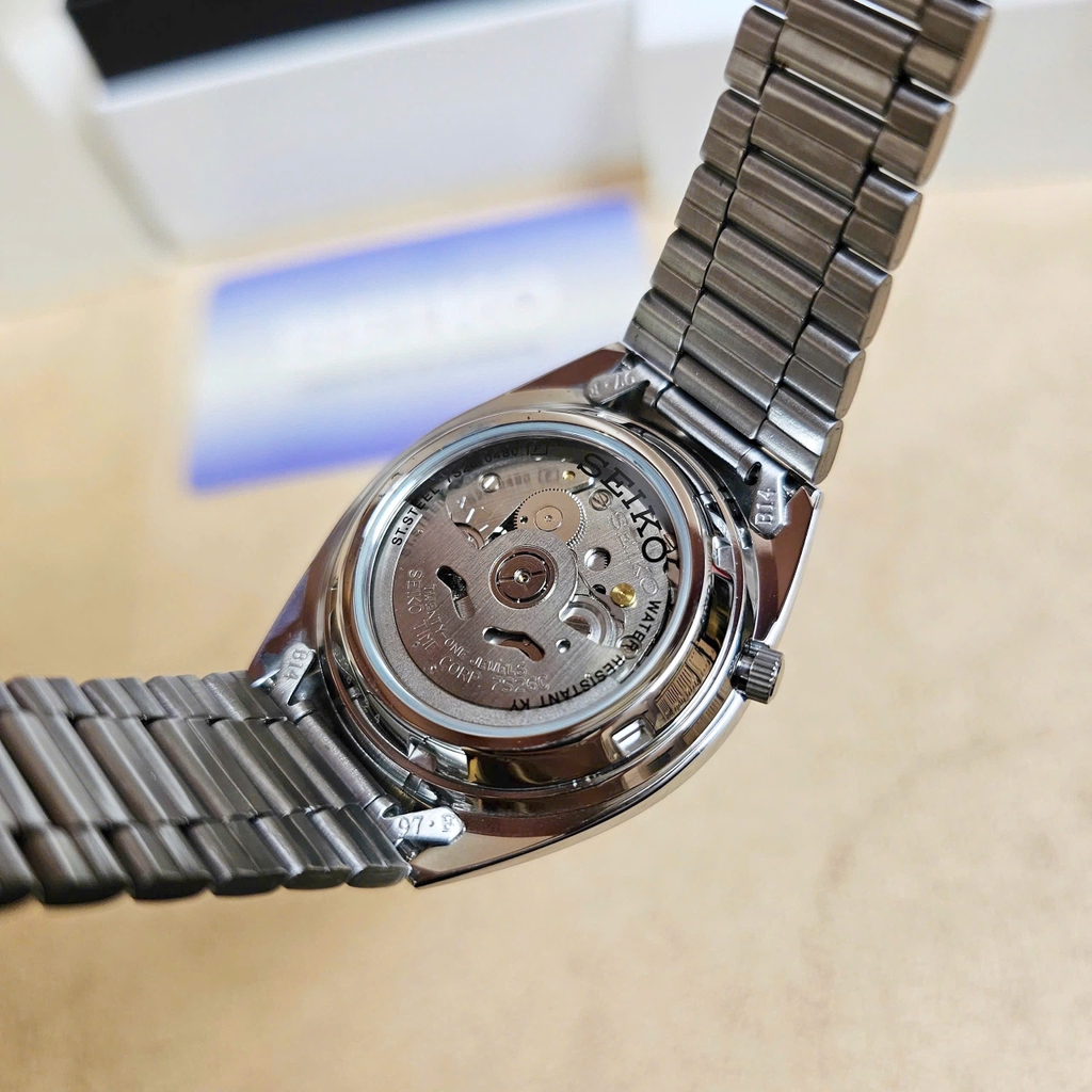 Đồng Hồ Nam Seiko Automatic SNXS77K1 Dây Thép Vỏ Trắng Mặt Xanh