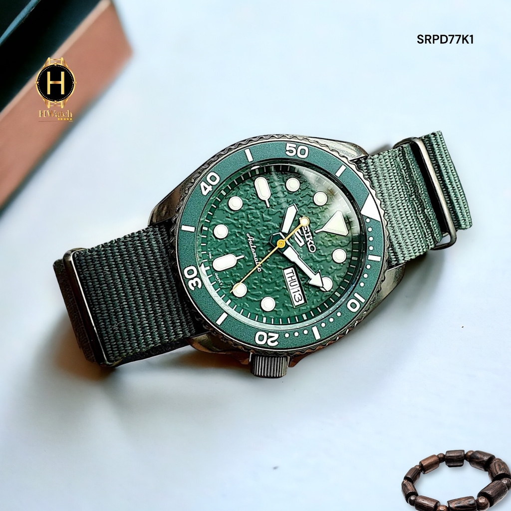 Đồng Hồ Nam Seiko 5 Automatic SRPD77K1 Sport Dây Dù Mặt Xanh.