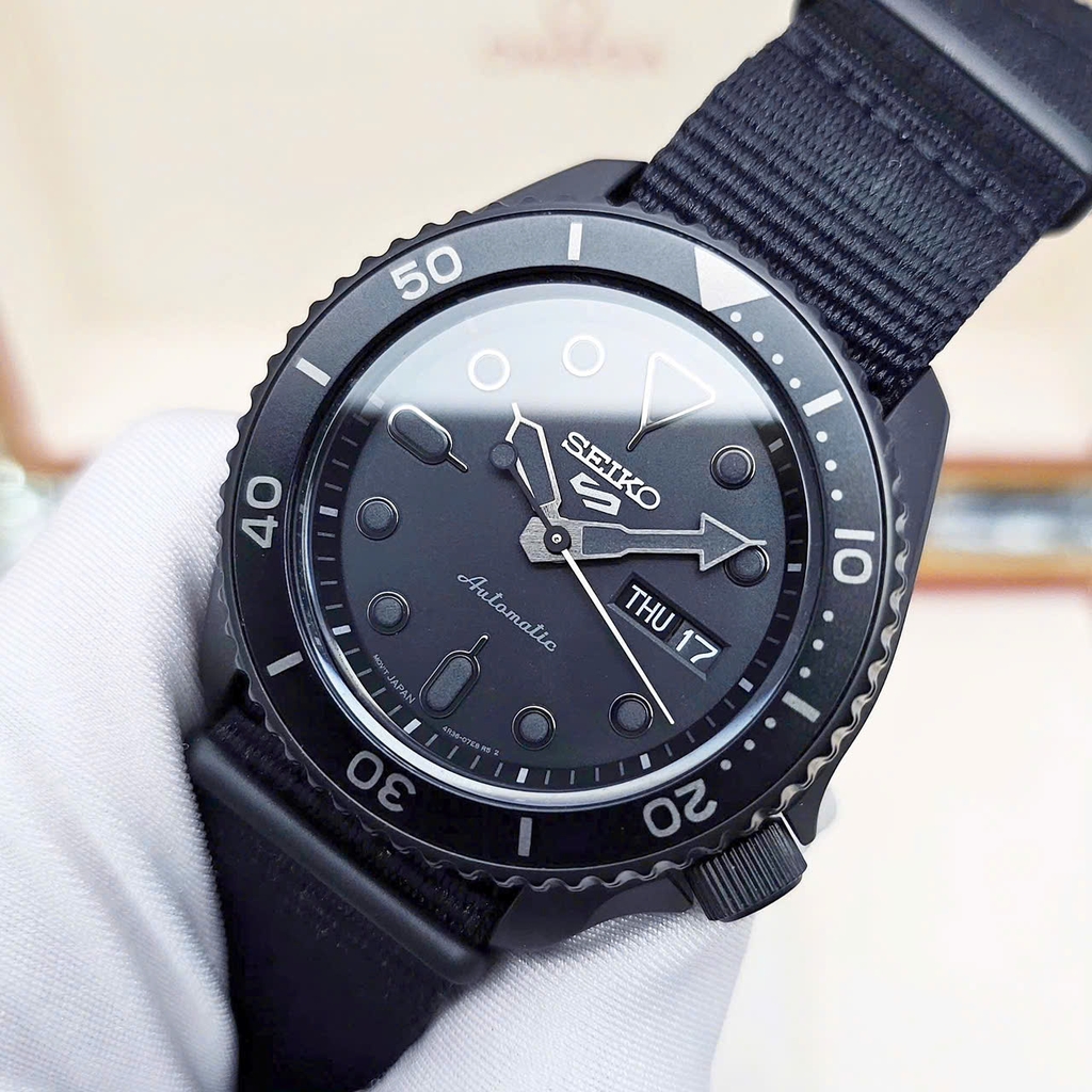 Đồng Hồ Nam Seiko 5 Automatic Sport SRPD79K1