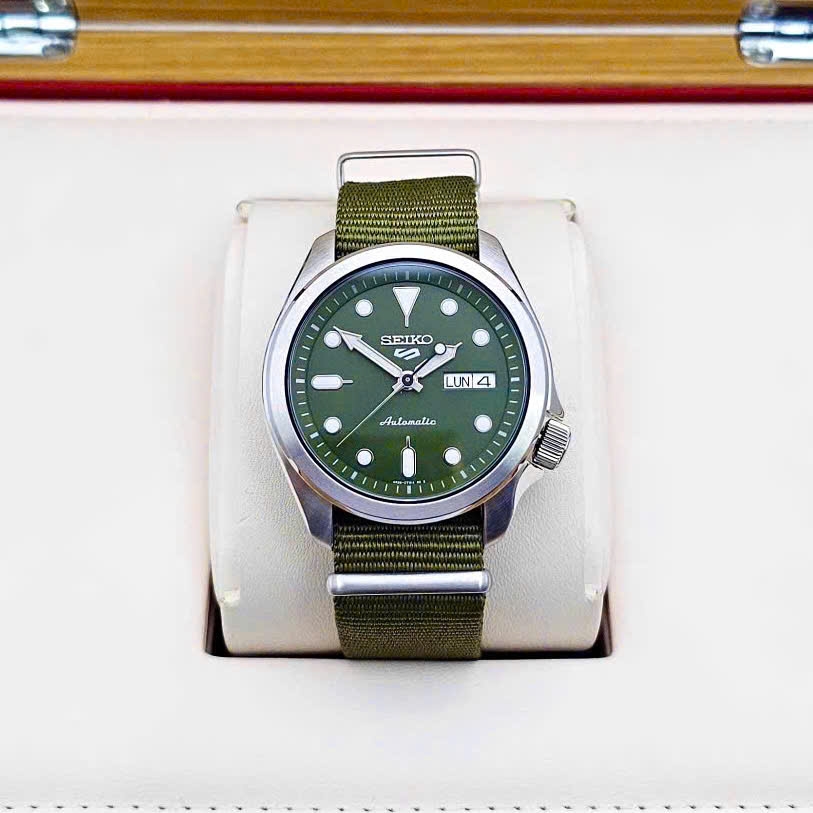 Đồng Hồ Nam Seiko 5 Automatic Sport Beater SRPE65K1