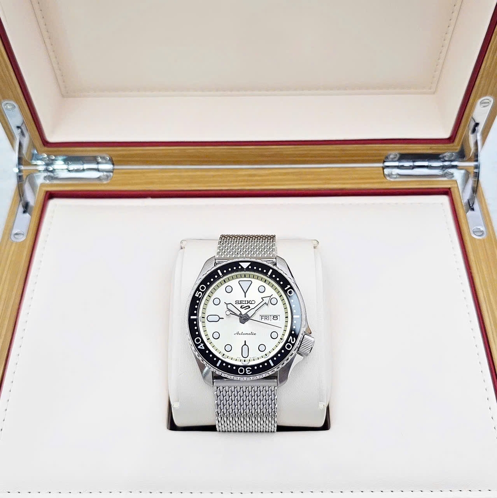 Đồng Hồ Nam Seiko 5 Automatic Sports Diver SRPE75K1