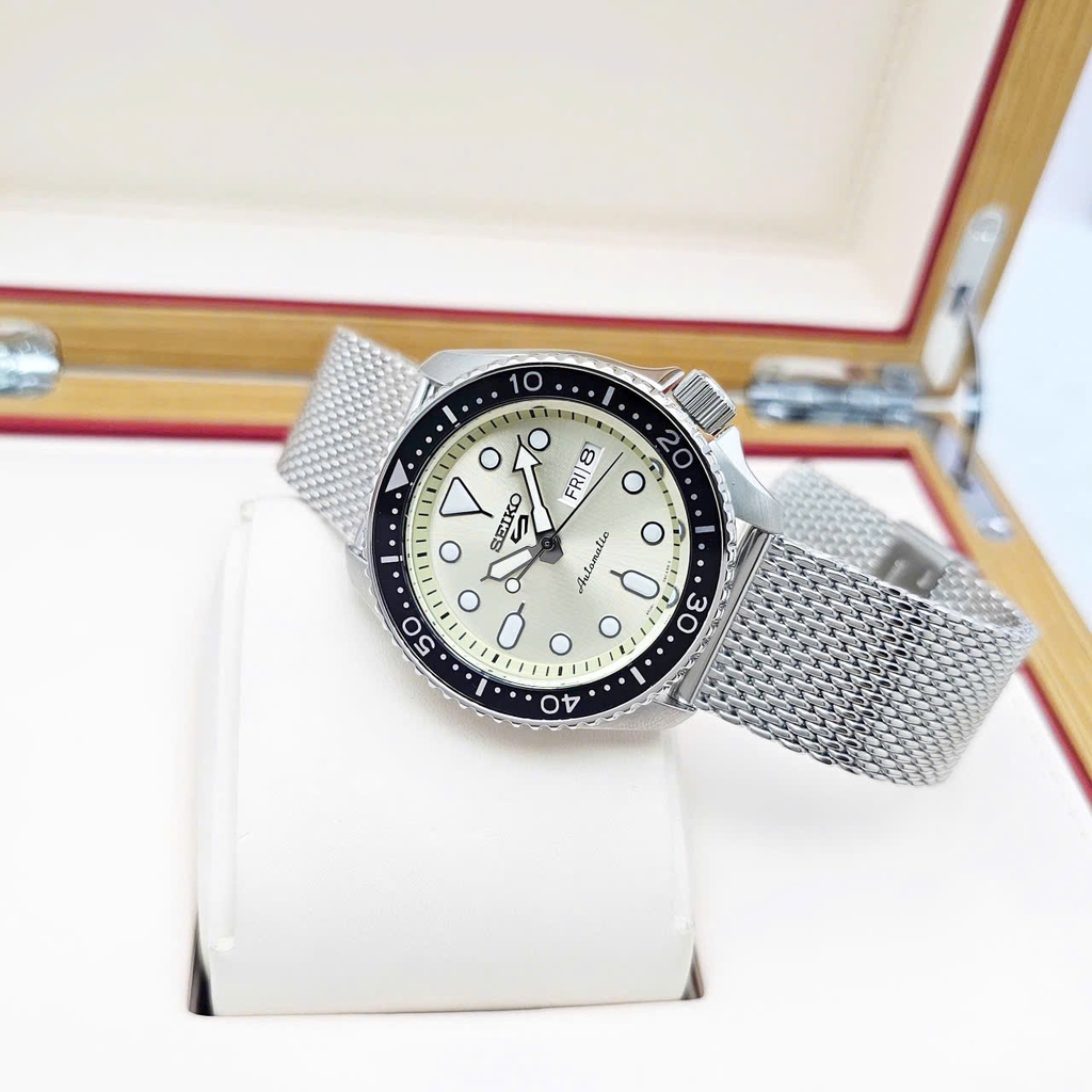 Đồng Hồ Nam Seiko 5 Automatic Sports Diver SRPE75K1