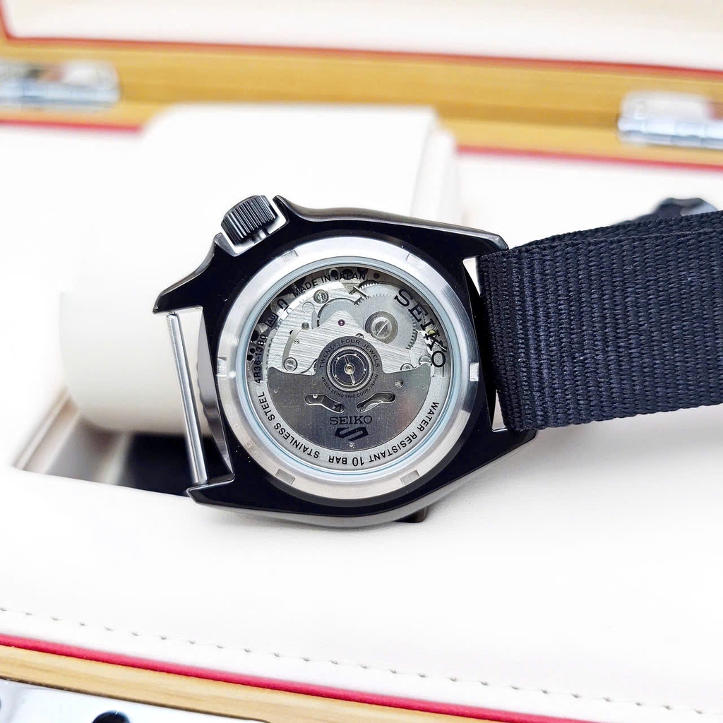 Đồng Hồ Nam Seiko 5 Automatic Sport SRPJ37