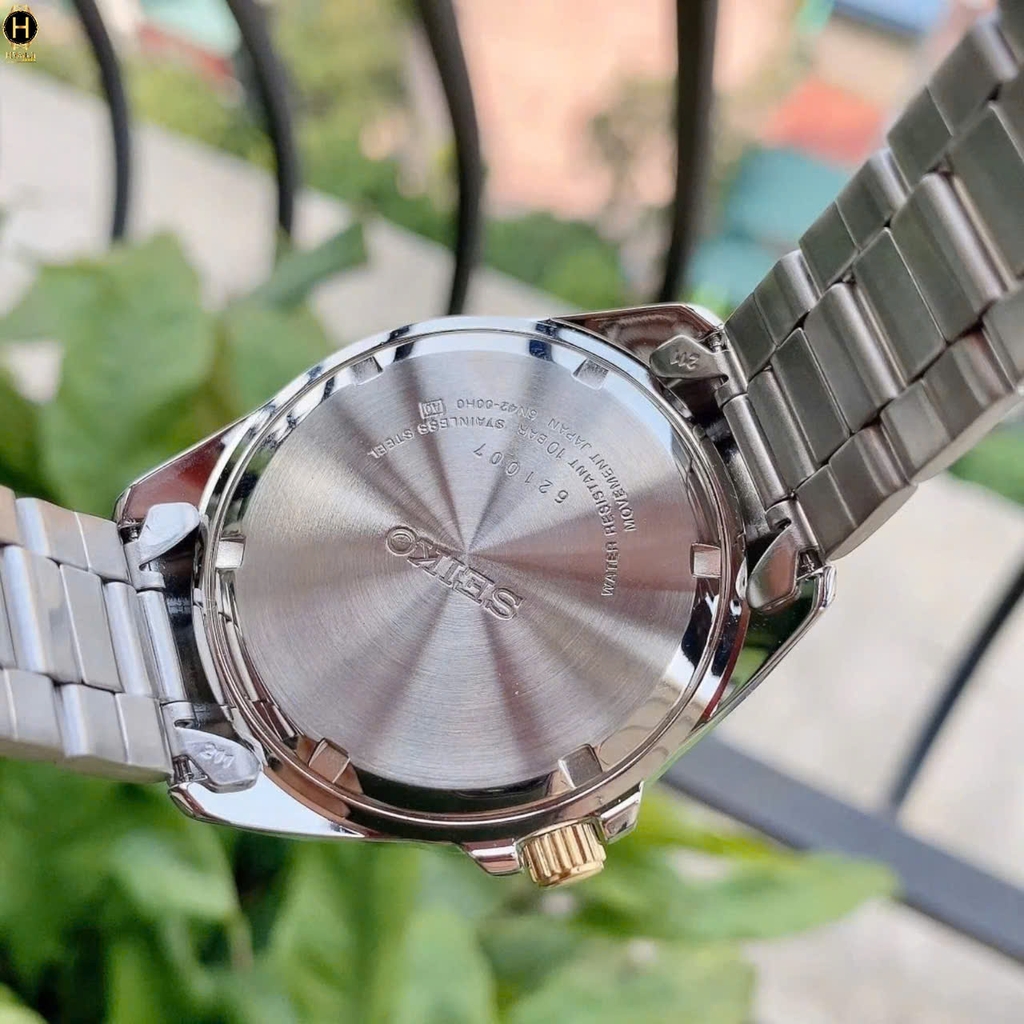 Đồng Hồ Nam Seiko Quartz SUR211P1