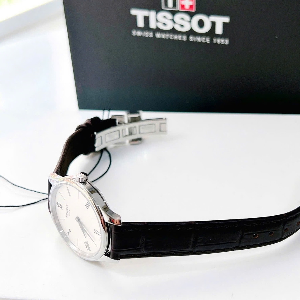 Đồng Hồ Nữ Tissot Quartz Tradition 5.5 Lady T063.209.16.038.00 ( T0632091603800 )