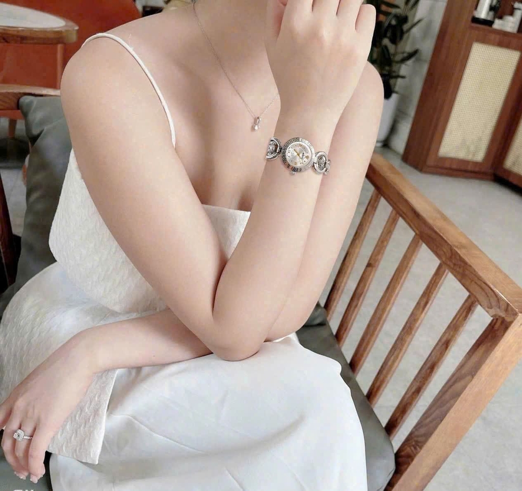 Đồng Hồ Nữ Versace Quartz Greca Jewe VEWCA0124