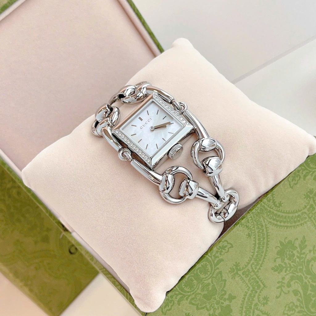 Đồng Hồ Nữ Gucci Quartz Signoria Diamond YA116505