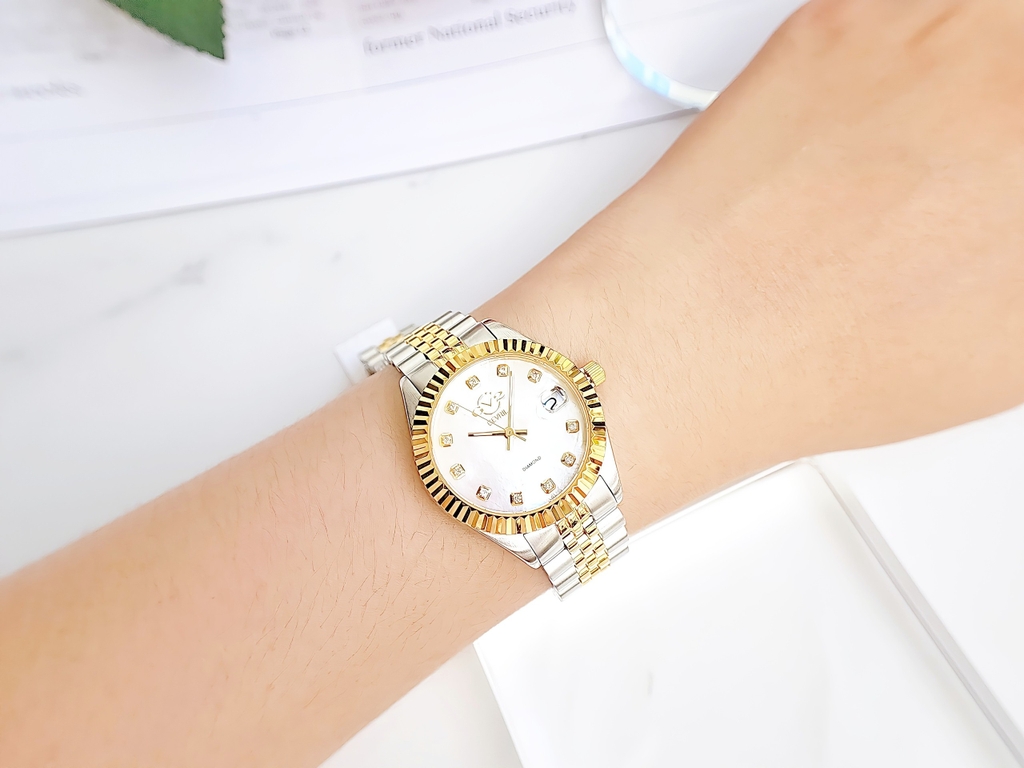 Đồng Hồ Nữ Gv2 By Gevril Quartz Naples Diamond Demi GOLD 12404 Limited