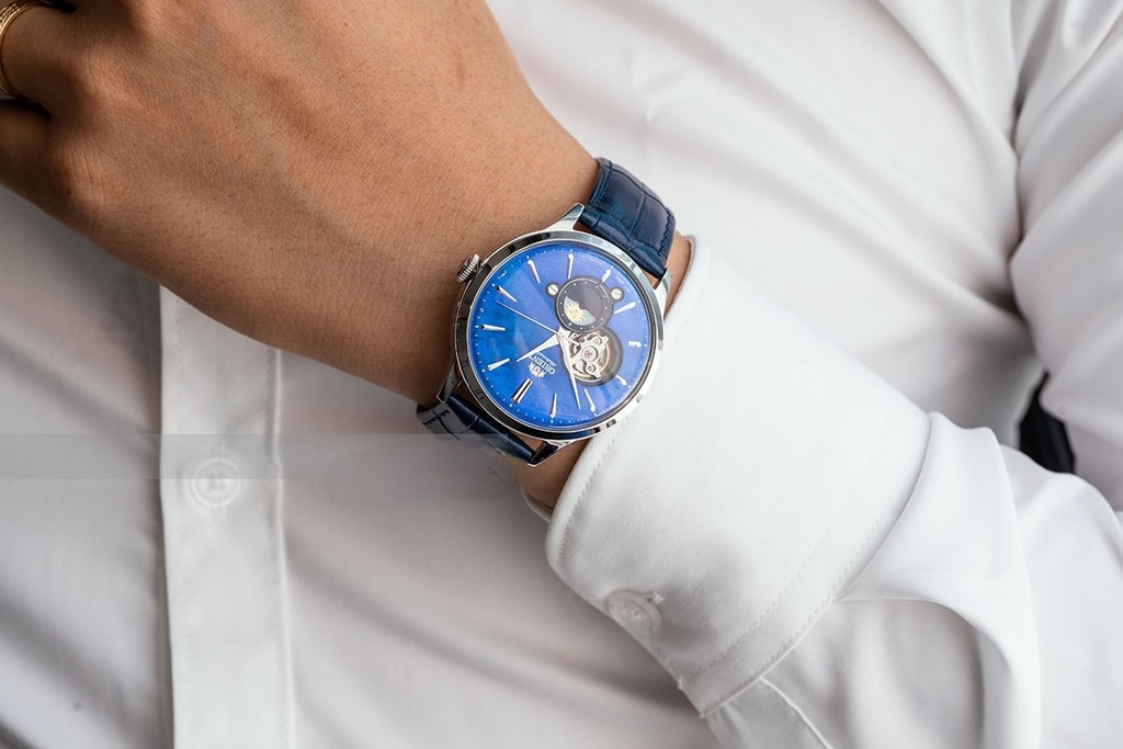 Đồng Hồ Nam Orient Automatic RA-AS0103A10B Sun & Moon Dây Da Mặt Xanh