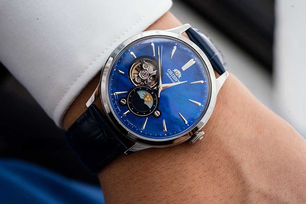 Đồng Hồ Nam Orient Automatic RA-AS0103A10B Sun & Moon Dây Da Mặt Xanh