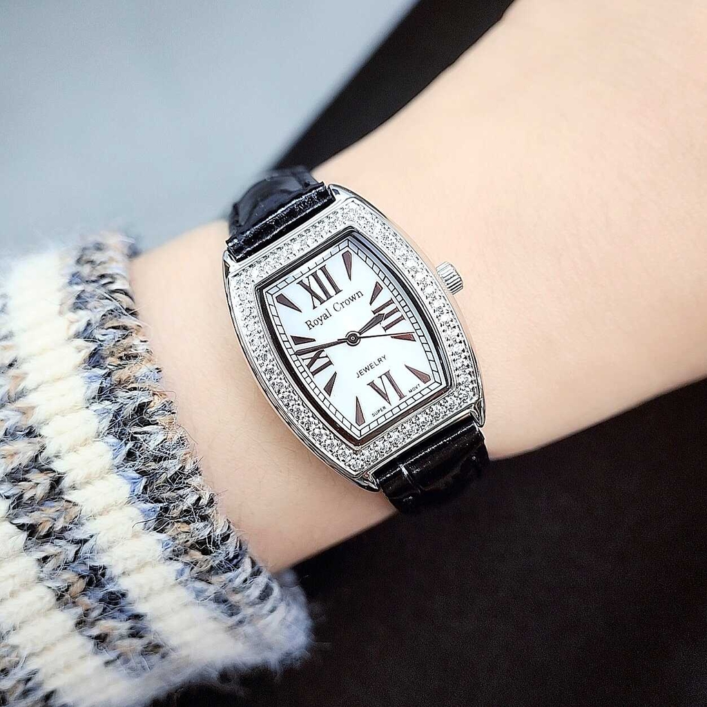 Đồng Hồ Nữ Royal Crown Quartz 3635 Vuông Dây Da Đen