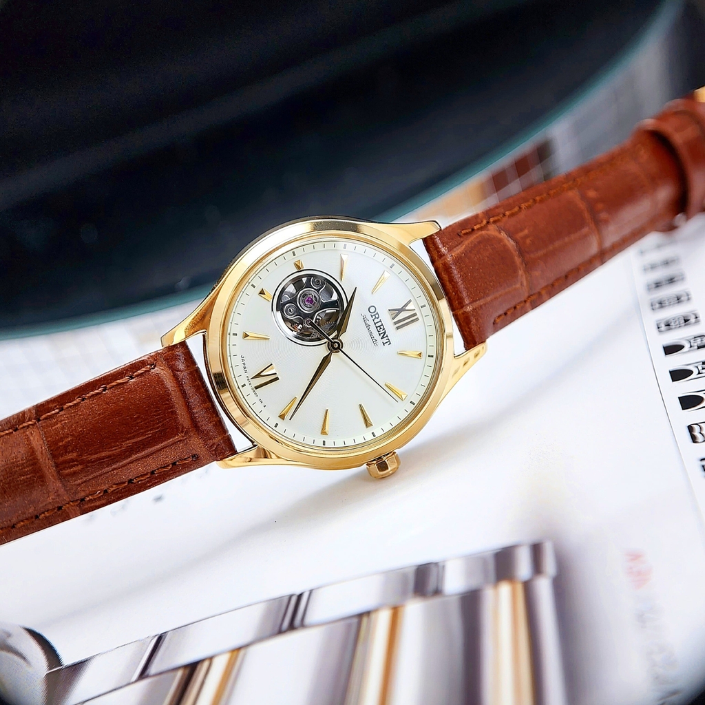 Đồng Hồ Nữ Automatic Orient Open Heart RA-AG0024S00C Dây Da