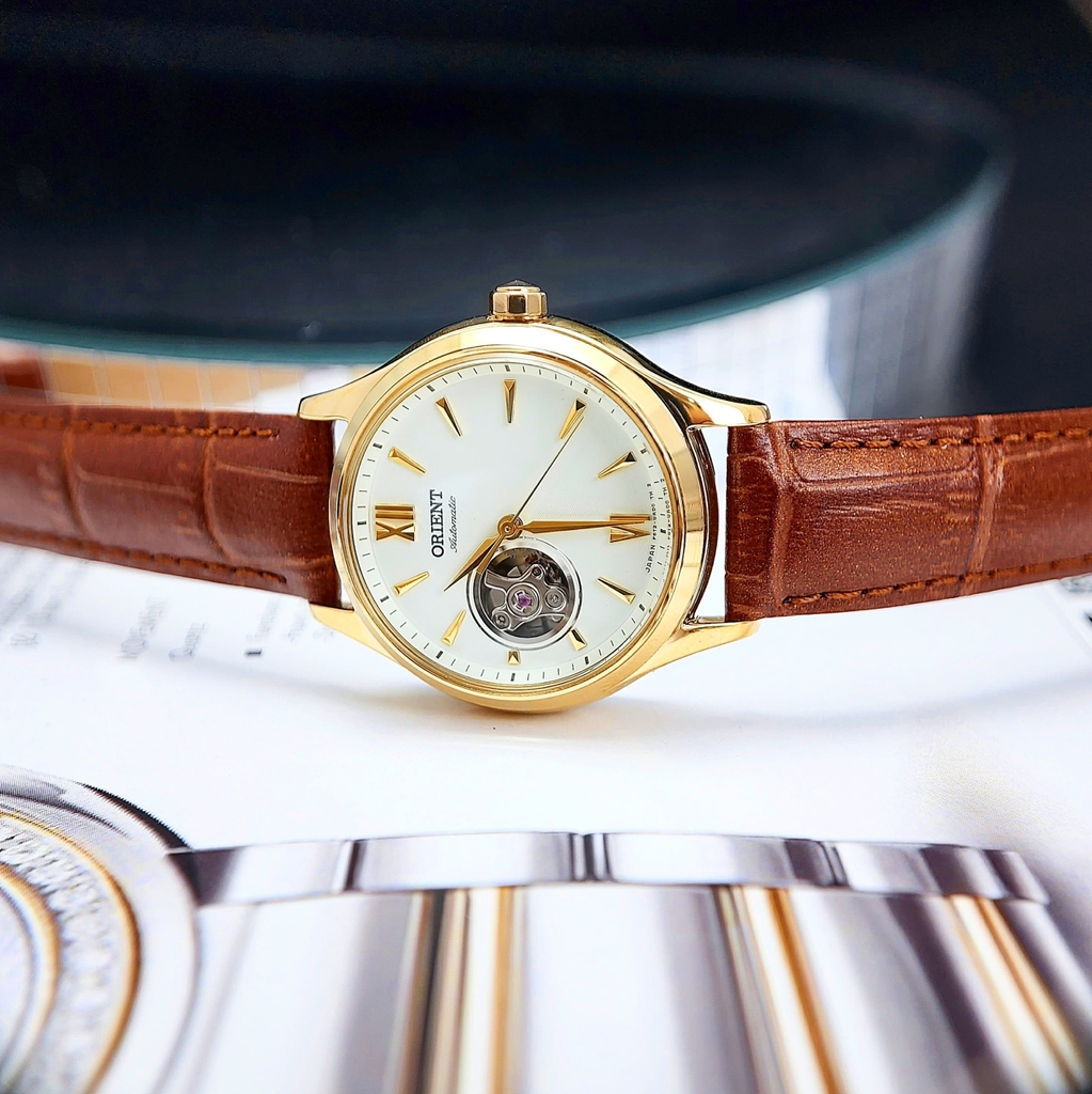 Đồng Hồ Nữ Automatic Orient Open Heart RA-AG0024S00C Dây Da
