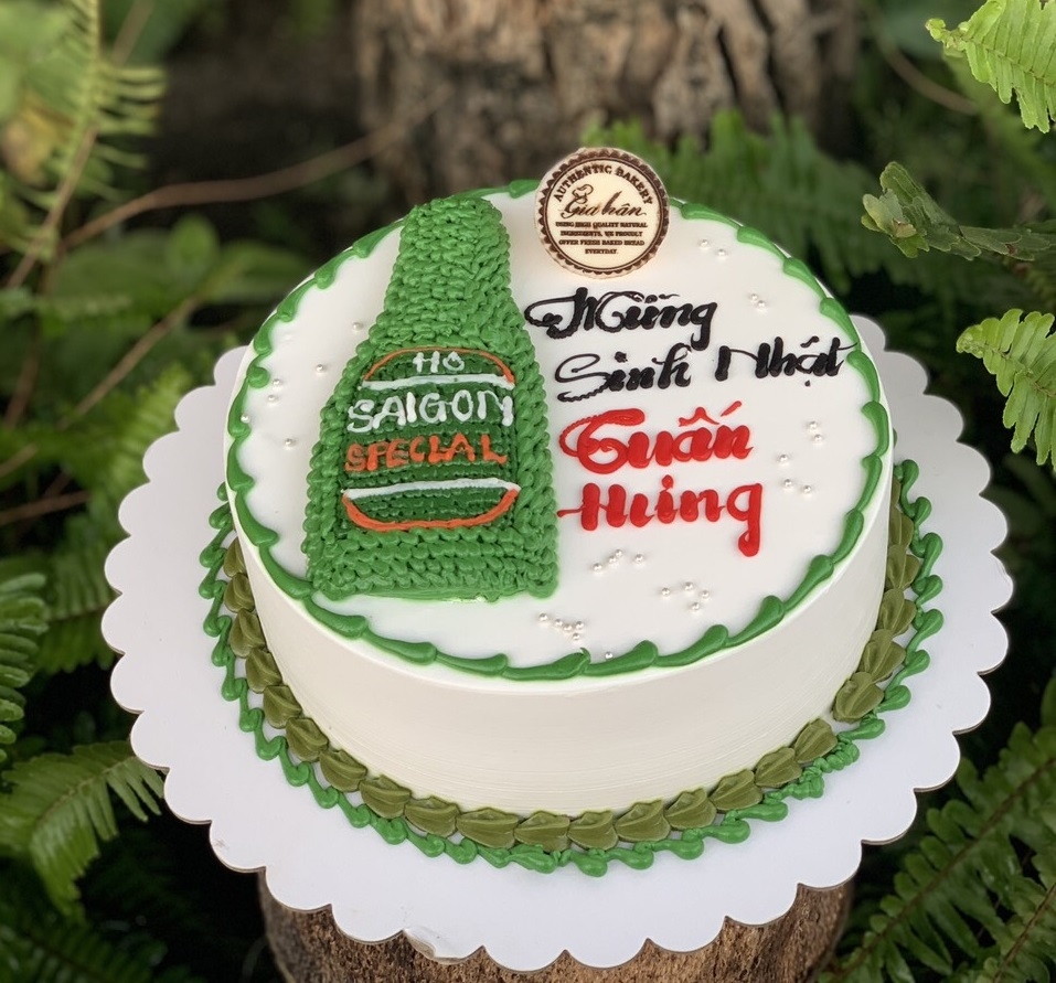 Bánh sinh nhật hình chai bia