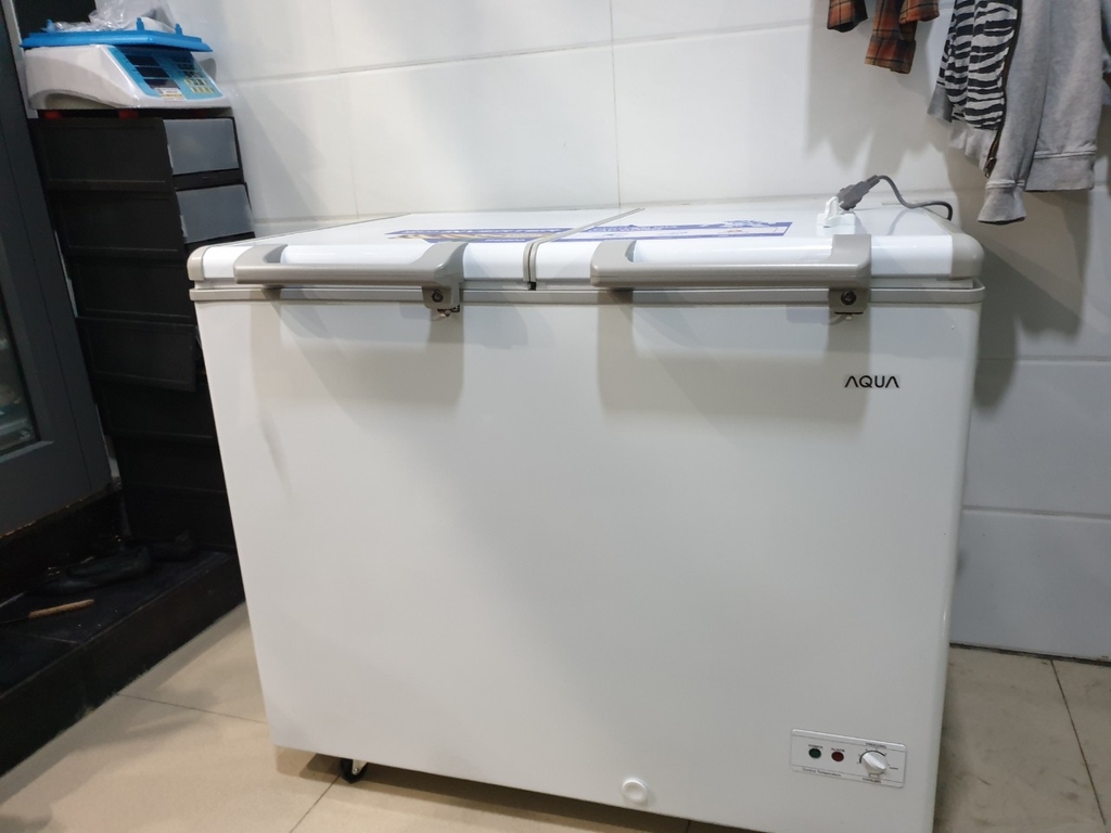 Tủ đông AQUA 319 Lít AQF-C4201E