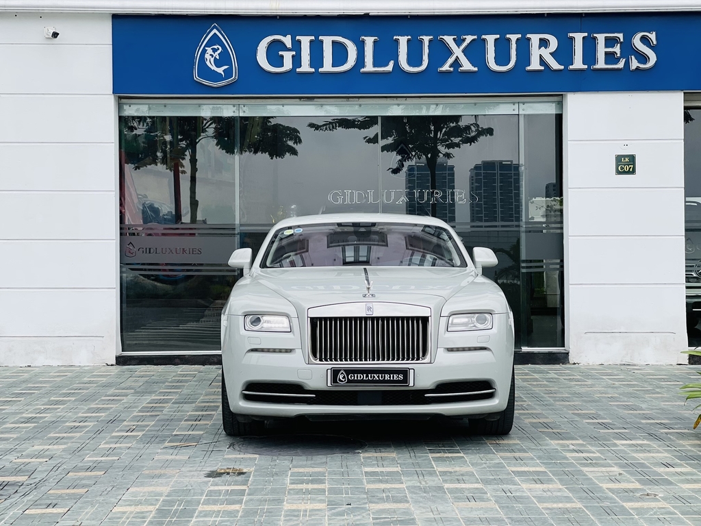 Đại gia đặt mua 30 chiếc RollsRoyce Phantom