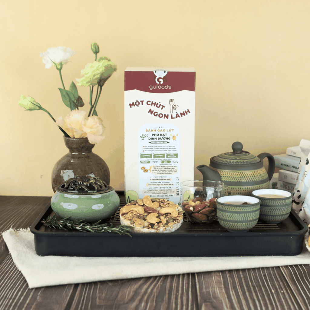 Bánh gạo lứt phủ granola siêu hạt GUfoods (Hộp 170g) - Bữa ăn nhẹ tiện lợi, Giàu dinh dưỡng, Ăn vặt healthy, Nạp nhanh năng lượng, Ăn kiêng, Eat clean, Thuần chay