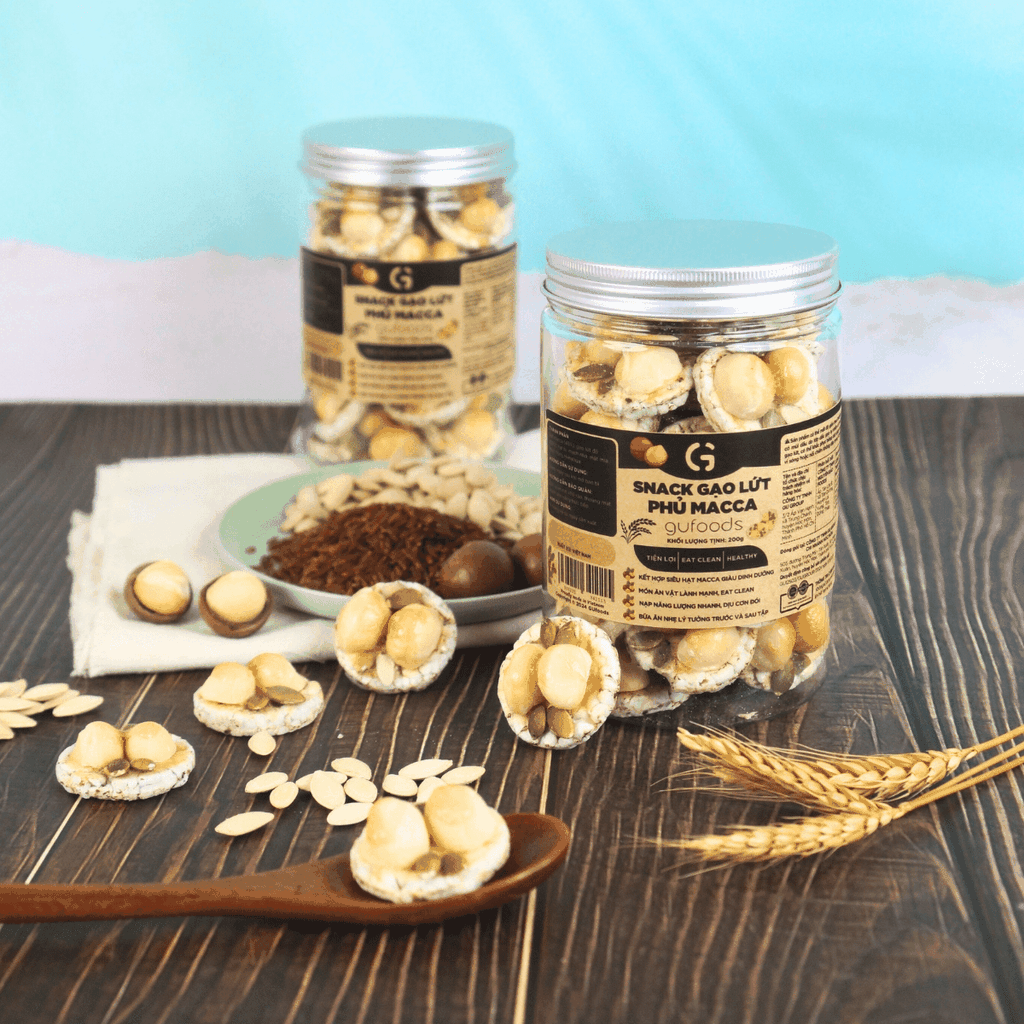 Snack gạo lứt phủ macca GUfoods (Hũ 200g) - Topping siêu hạt, Giòn rụm, Thơm bùi, Giàu dinh dưỡng, Healthy, Eat clean, Thuần chay