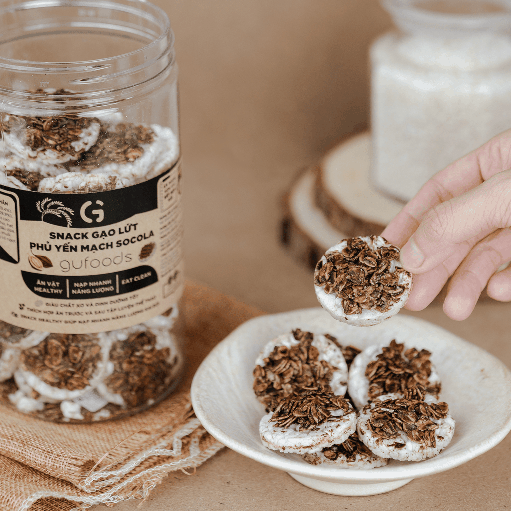 Snack gạo lứt phủ yến mạch socola GUfoods (Hũ 200g) - Nạp nhanh năng lượng, Ăn vặt healthy, Thuần chay, Eat clean