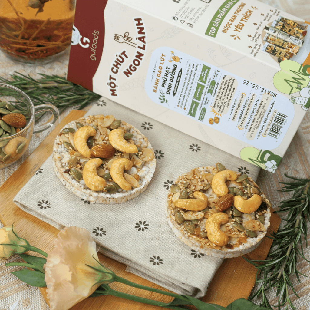 Bánh gạo lứt phủ granola siêu hạt GUfoods (Hộp 170g) - Bữa ăn nhẹ tiện lợi, Giàu dinh dưỡng, Ăn vặt healthy, Nạp nhanh năng lượng, Ăn kiêng, Eat clean, Thuần chay