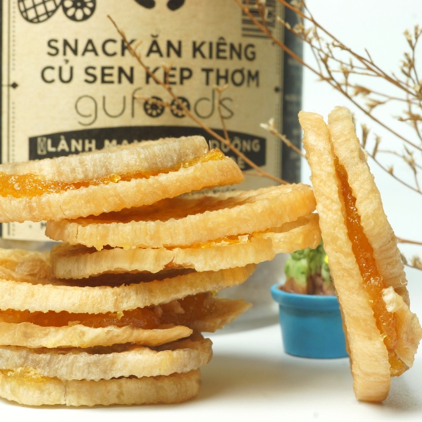 Bánh củ sen kẹp thơm GUfoods - Giòn thơm, Lành mạnh, Giàu chất xơ và vitamin tự nhiên, Eat clean, Thuần chay
