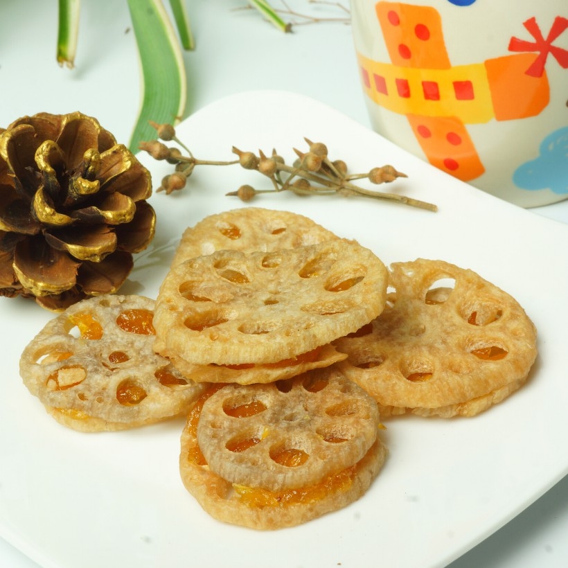 Bánh củ sen kẹp thơm GUfoods - Giòn thơm, Lành mạnh, Giàu chất xơ và vitamin tự nhiên, Eat clean, Thuần chay