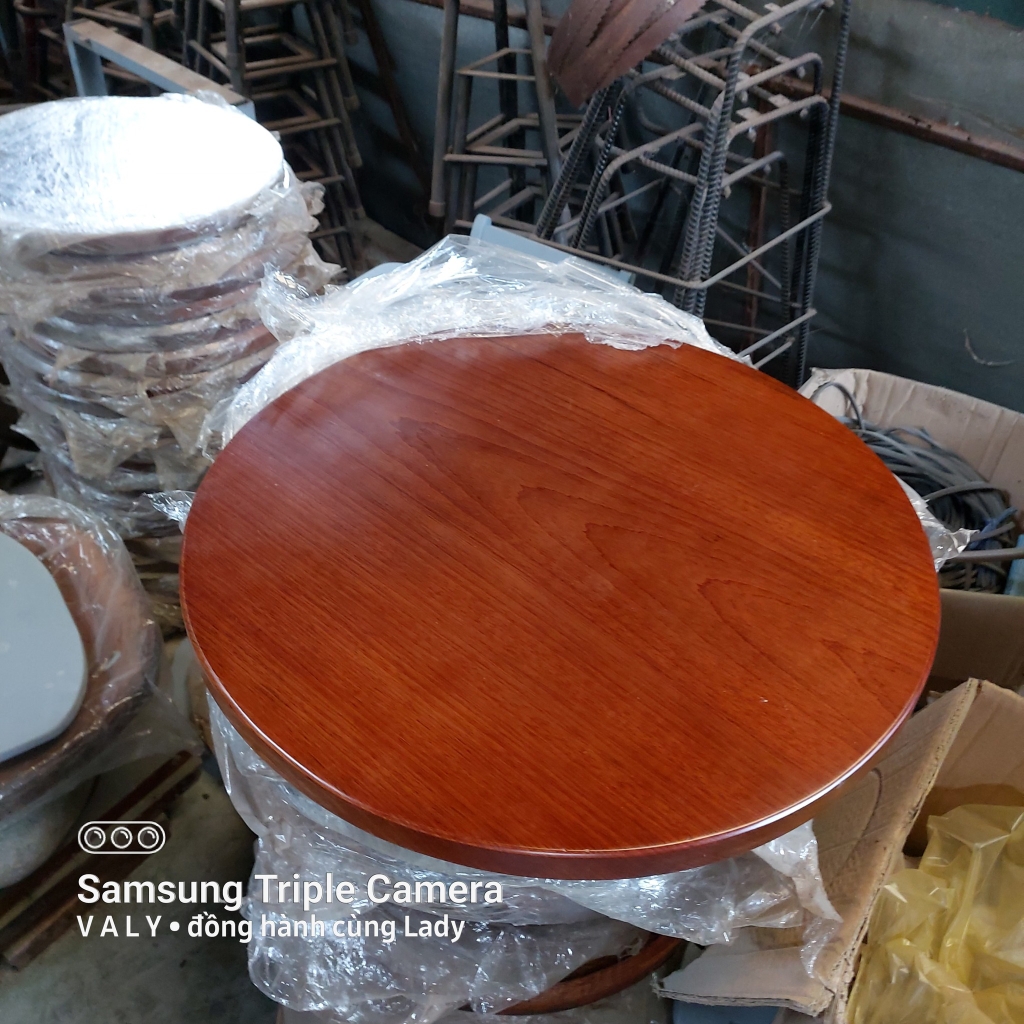 Bàn gỗ tròn, cao 50cm