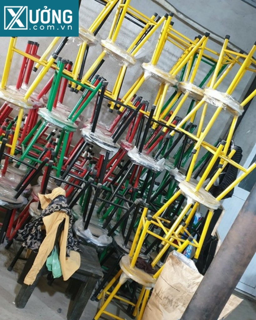 Ghế đôn chân sắt mặt gỗ tròn