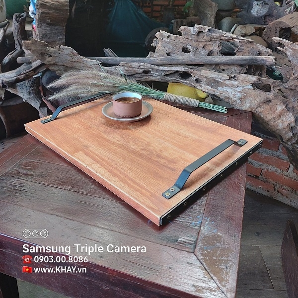 Khay gỗ nâu đỏ