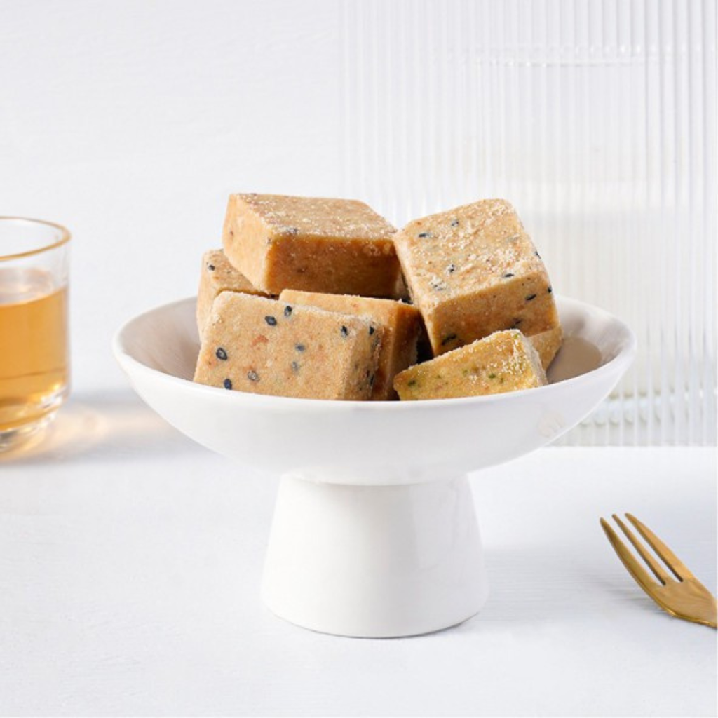 Lương khô mini vị hạnh nhân SBT gói 500gr