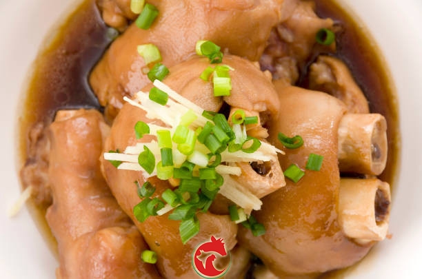Dựng heo sau (Giò gân)